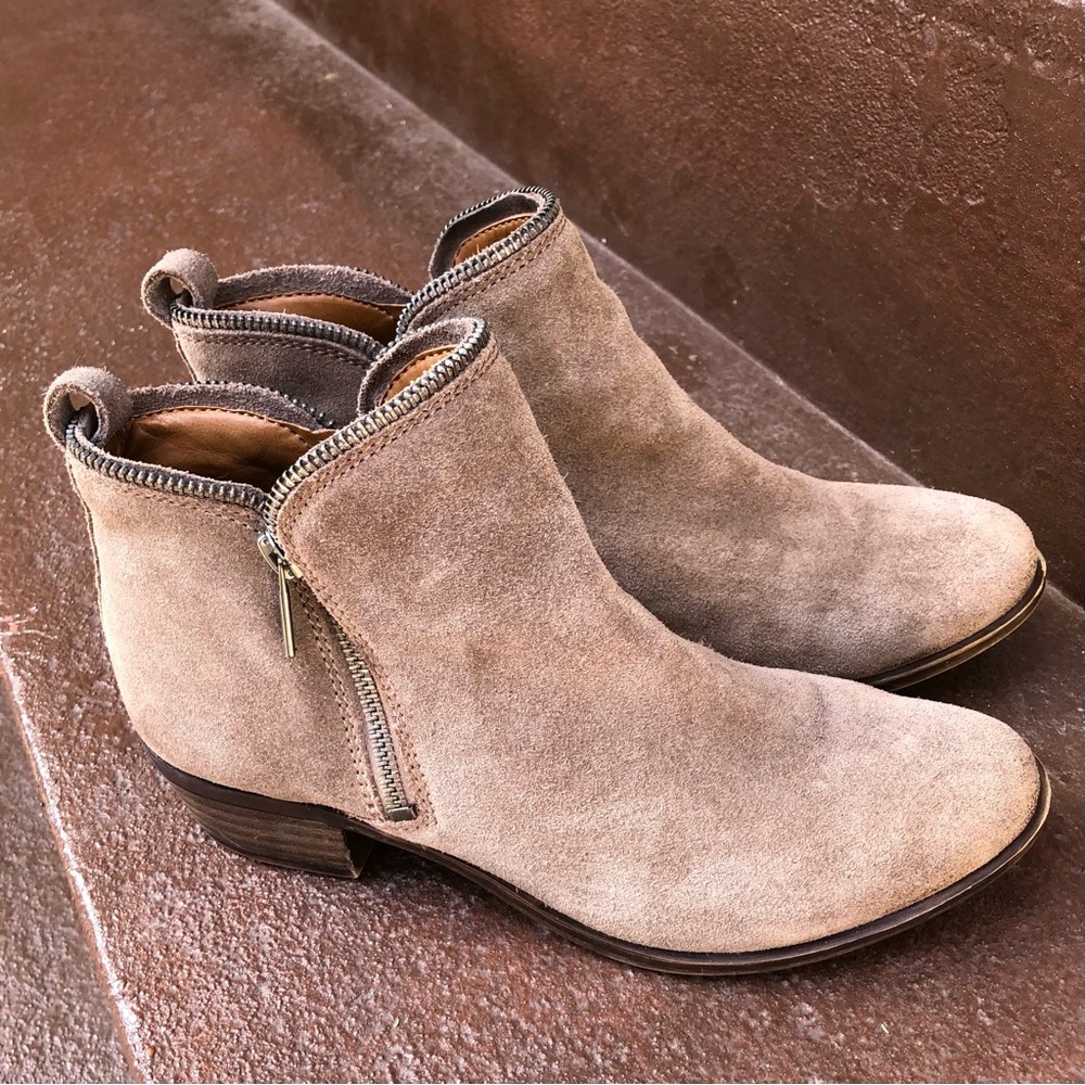 Lucky Brand Womens Ankle‎ Boots Size 7.5 Taupe Beige Cream LK-Bartalino Suede